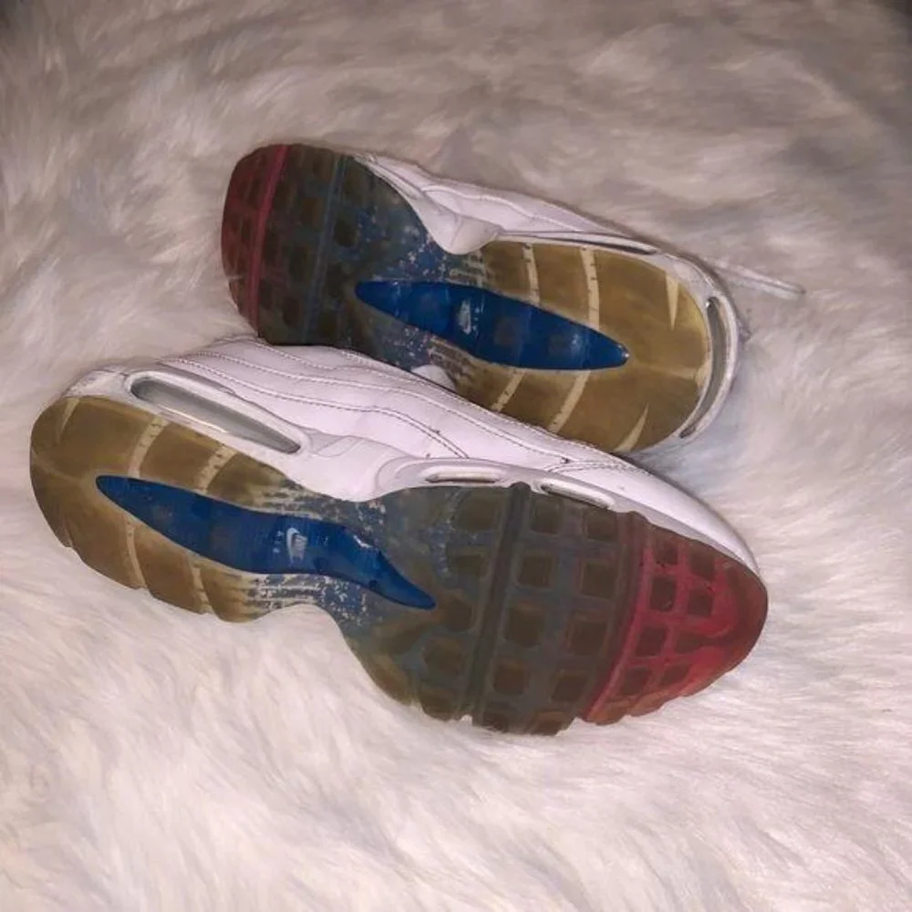 Nike Air Max 95 White Glacier Blue Y2K Retro Athletic Leather Sneakers size 9